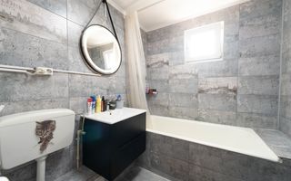 Apartament cu 3 camere de vanzare in zona Metrou Gorjului - Poză 1