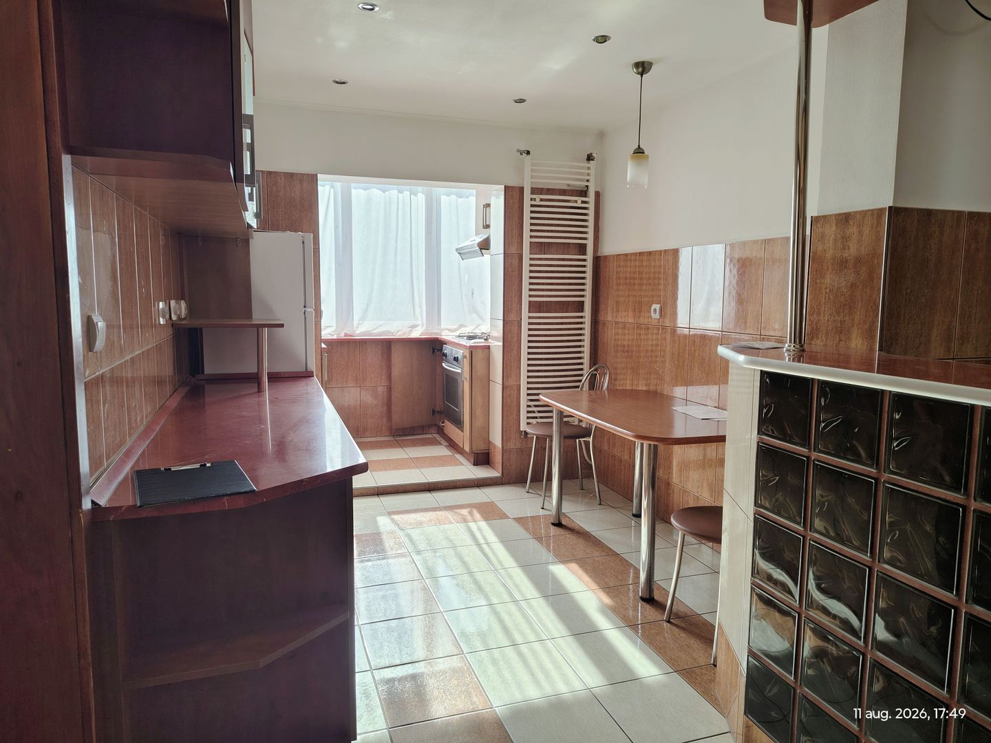 Închiriez 2 camere Str. Onestilor. Pret 300 euro. Comision 50%. - Poză 4