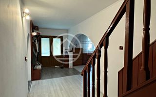 Casă de vânzare cu 4 camere si teren de 1000 mp in Salard, Bihor - Poză 20