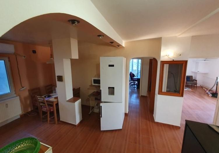 Apartament decomandat 4 camere, 2 bai, 2 balcoane + boxa  Pantelimon - Poză 1