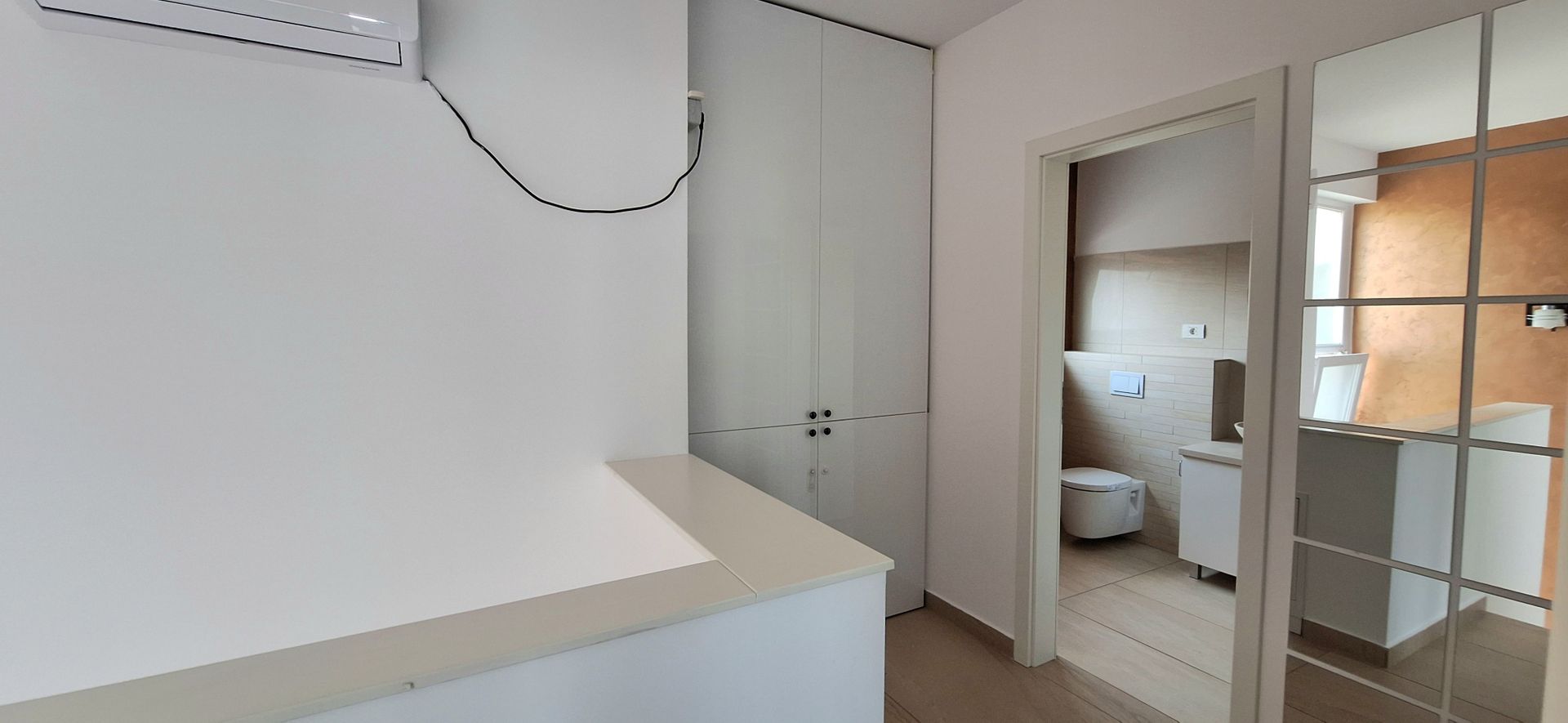 Locuinta insiruita cu 3 camere in Dumbravita - Poză 19