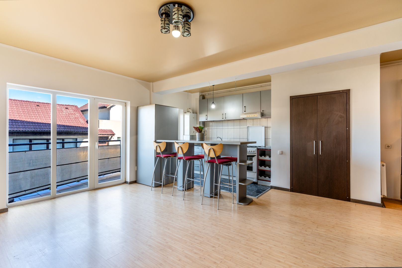 Apartament cu 2 camere, 53MP, Garaj, Boxa, Comision 0% - Poză 6