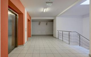 Apartament 2 camere de vânzare – zonă excelentă, aproape de metrou - Poză 3