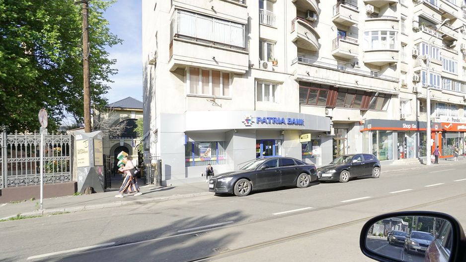 Spatiul comercial 100 mpu str.Sf Vineri colt cu B-dul Corneliu Coposu - Poză 8