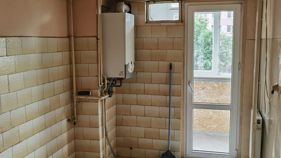 Apartament 3 camere CENTRALA PROPRIE | BLOC REABILITAT | APUSULUI - Poză 3