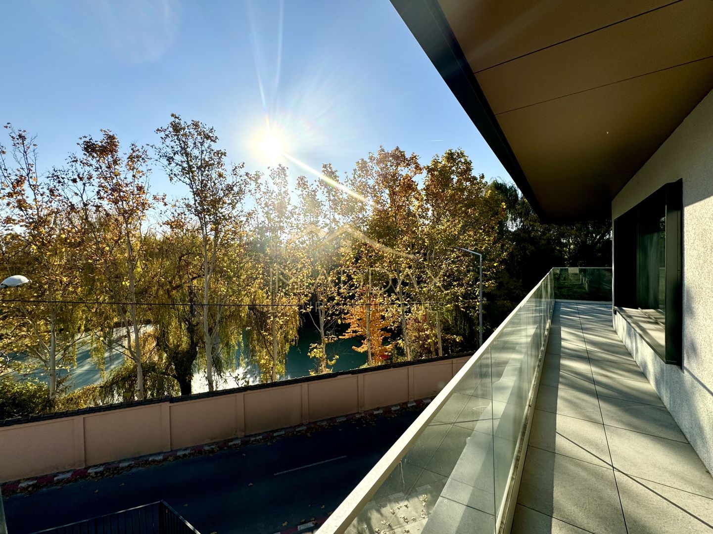 Vila cu 5 camere  *366mp* / Curte privată + piscina*315mp*/ Pipera - Lake View - Poză 9