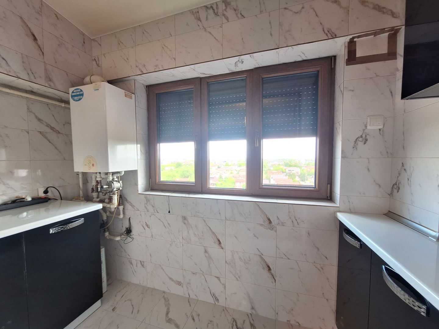 Ap 2 cam mobilat și utilat 81mp Parcare-Cartierul Latin  Prel.Ghencea - Poză 6
