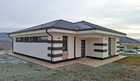 Casa individuala finisata in Corusu!