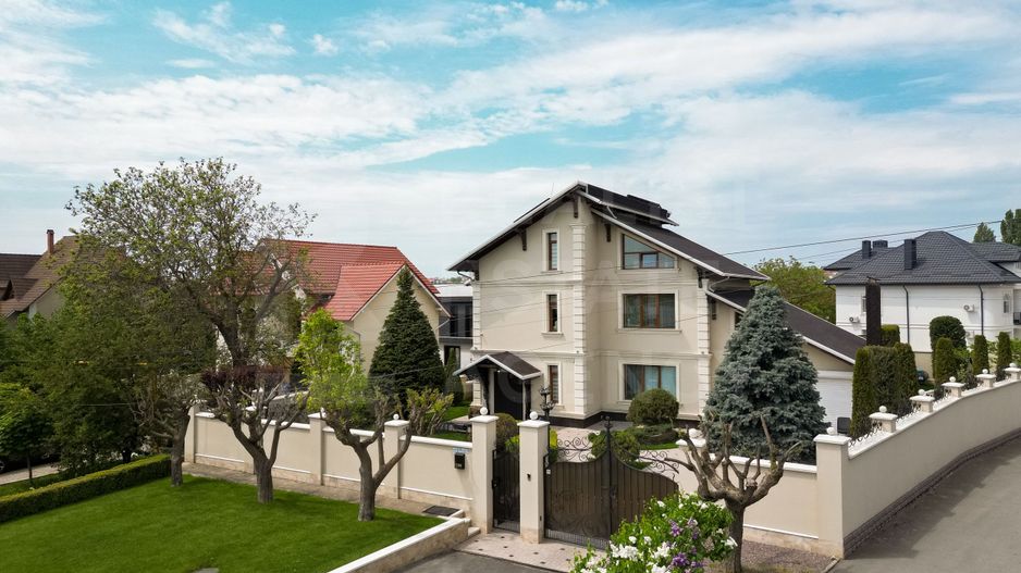 Vânzare, casă, 3 nivele, str. Sfintul Pavel, Codru - Poză 3