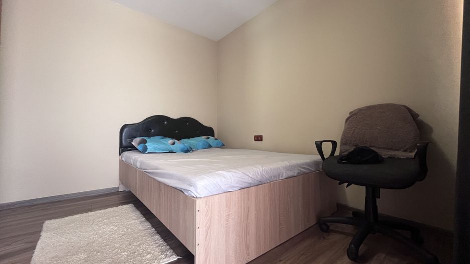 Casa de vânzare în Vulcana Pandele, la o distanță mica de oraș! - Poză 16