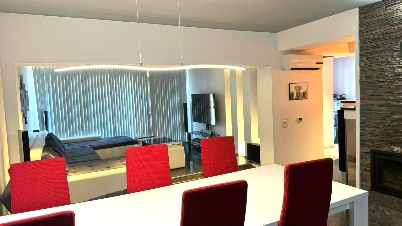 Vila premium cu piscina,  6 camere, pozitie ultracentrala, Sacalaz - Poză 2