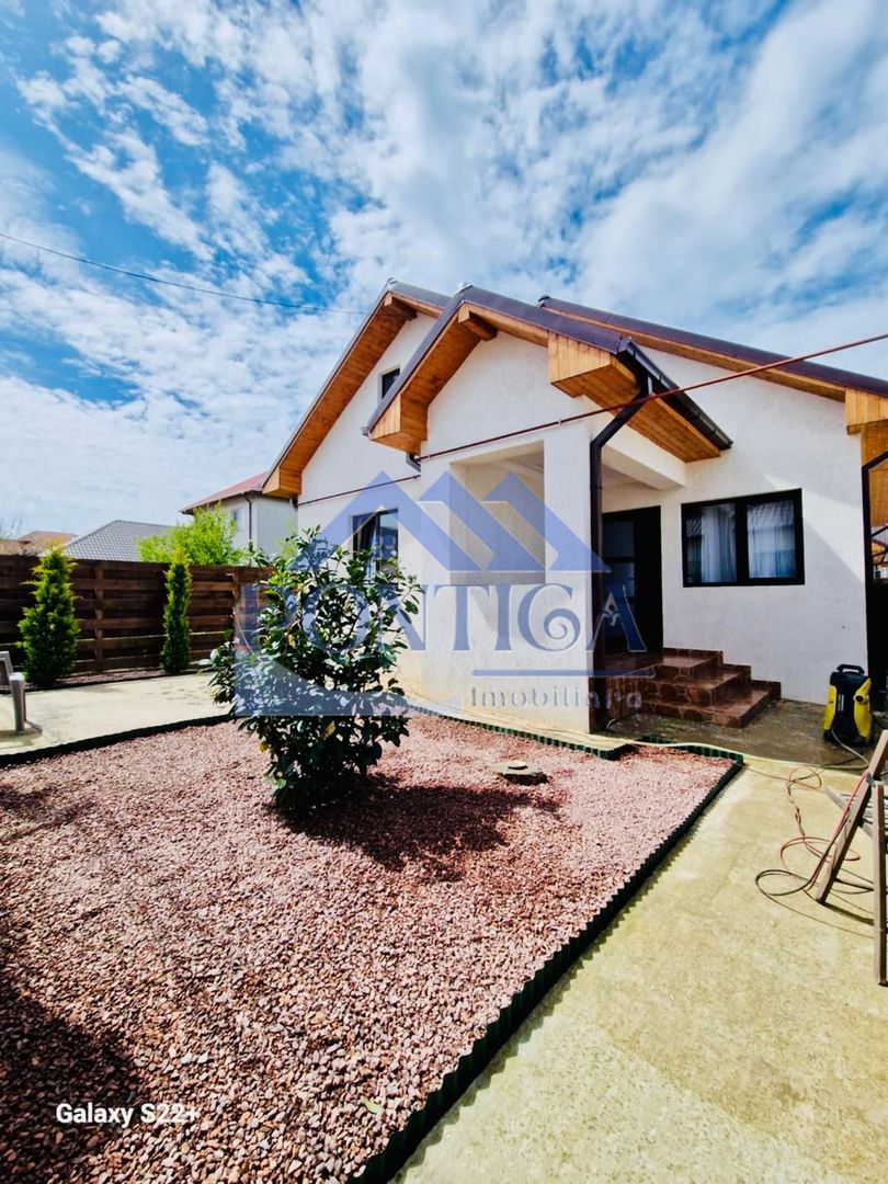 Casă spațioasă, mobilată și utilată în Năvodari Nord-Vest - Poză 1