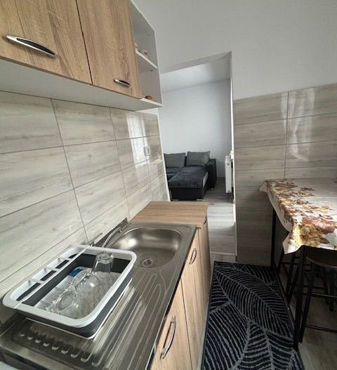 Amenajata si  renovata complet - Poză 10