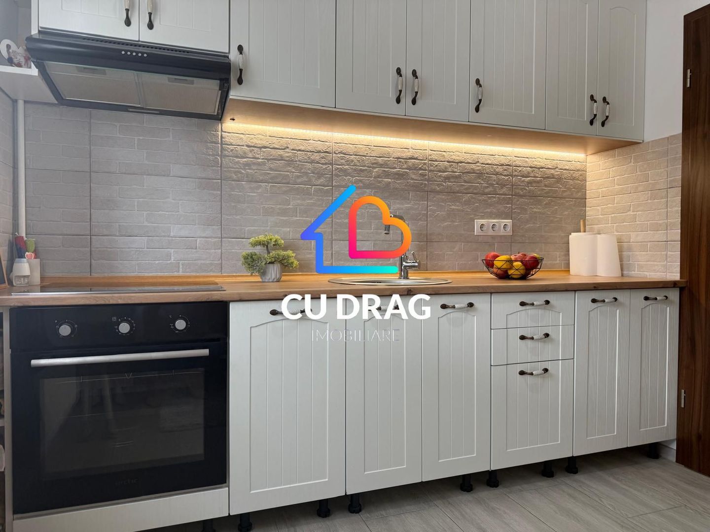Apartament 2 camere Premium în Kogălniceanu | Lift, Parcare, Complet Mobilat - Poză 1