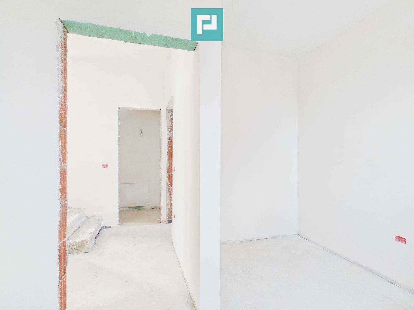 Duplex luminos 101 mp utili, teren 350mp în Covaci - Poză 8