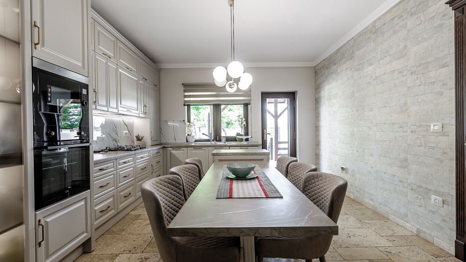 Vilă complet amenajată LUX, ideală pentru o familie cu stil - Poză 19