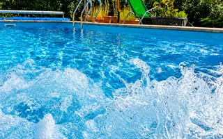 CASĂ CU PISCINĂ, SAUNĂ ȘI VEDERE PANORAMICĂ – TOHATIN - Poză 36