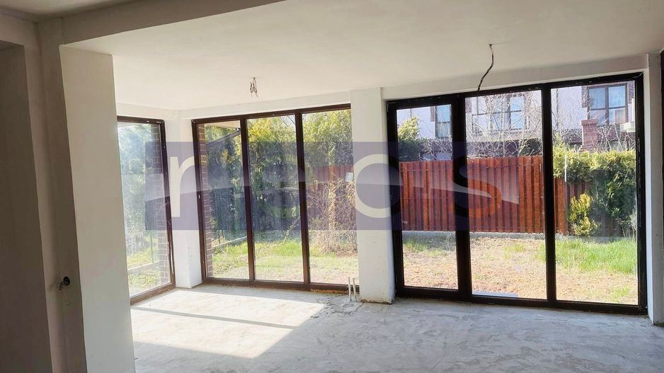 VILA DE VANZARE IN COMPLEX REZIDENTIAL | CREVEDIA | 4 CAMERE - Poză 8