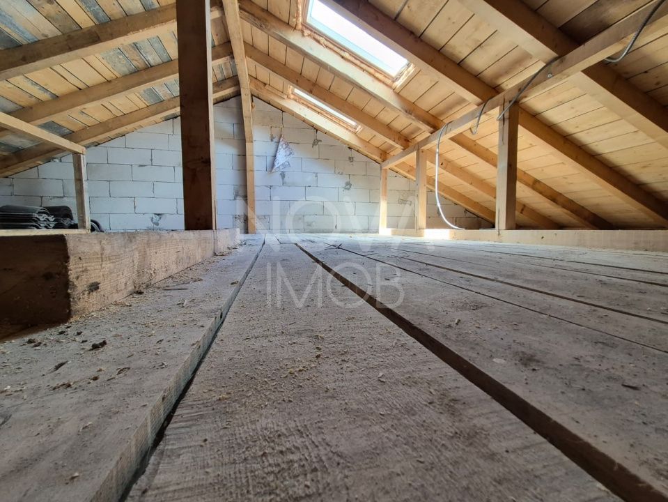 Casa individuala 5 camere + terasa, pivnita si pod amenajabil, Sibiu - Poză 14