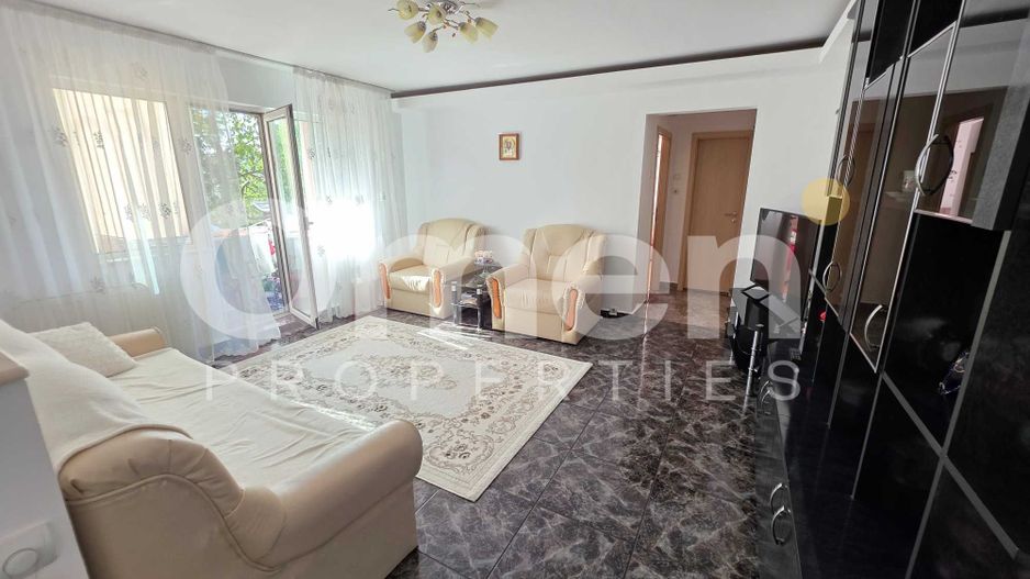 Apartament cu 3 camere, etaj intermediar, cu garaj, zona Spital Judetean - Poză 2