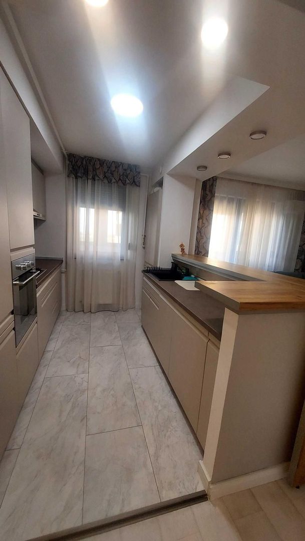 AP. 2 CAMERE PIATA SUDULUI, PARCARE, BLOC NOU, CENTRALA, METROU 12 MIN - Poză 2