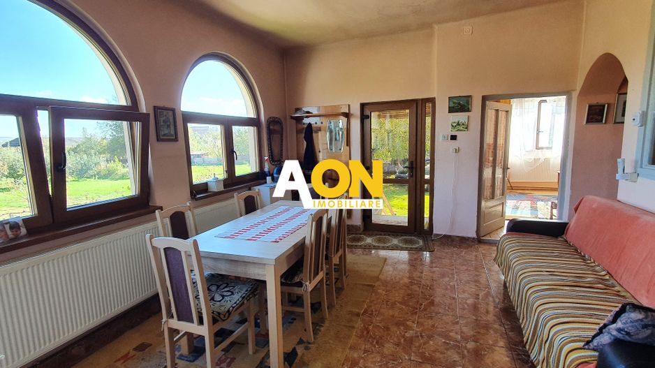 Casa cu 4 camere, la asfalt, 6200 mp teren, sat Sard, com. Ighiu - Poză 5