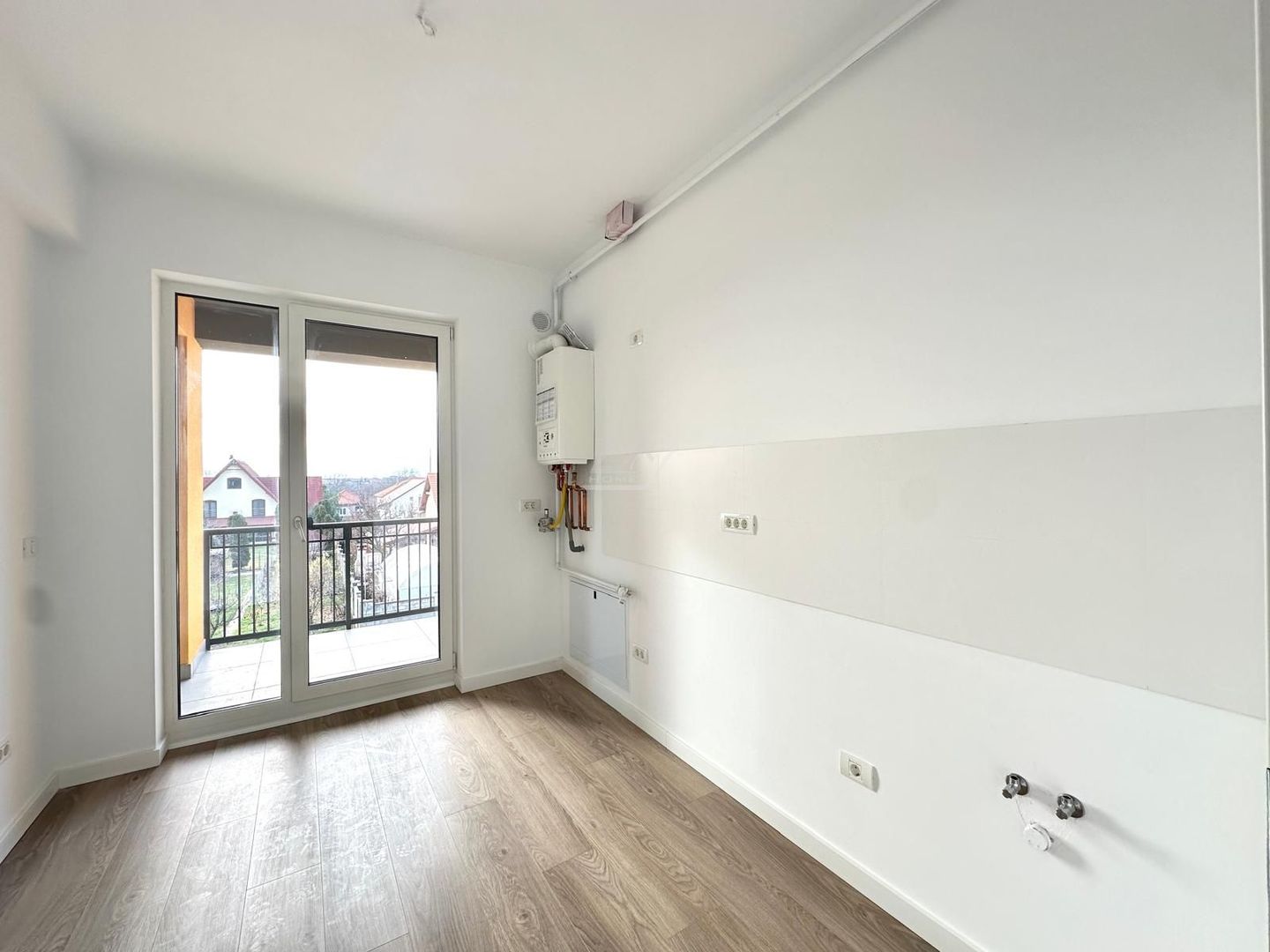 Bloc finalizat. Lift. Decomandat. Loc parcare. - Poză 4