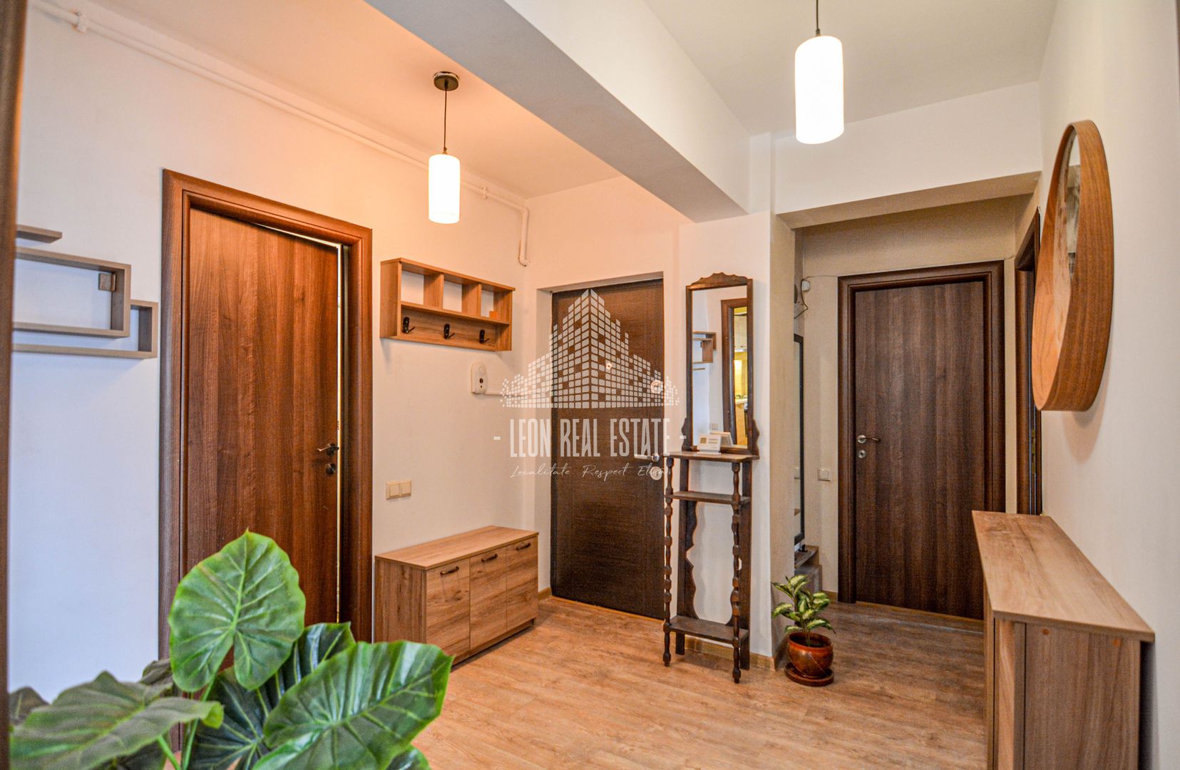 Apartament spatios 3 camere decomandate + 2 locuri de parcare in Baciu - Poză 5