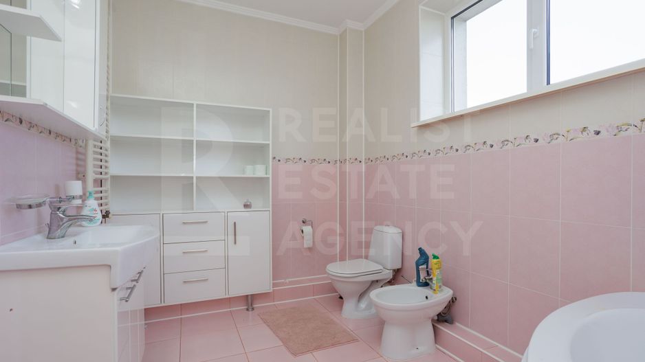 Chirie, casă, 6 camere, Strada Trifan Baltă, Centru - Poză 30