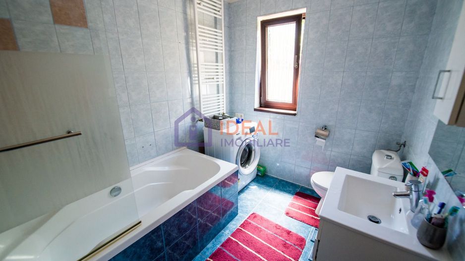 Casa Individuala cu 8 camere si 430 mp de curte, zona Calea Poplacii - Poză 23