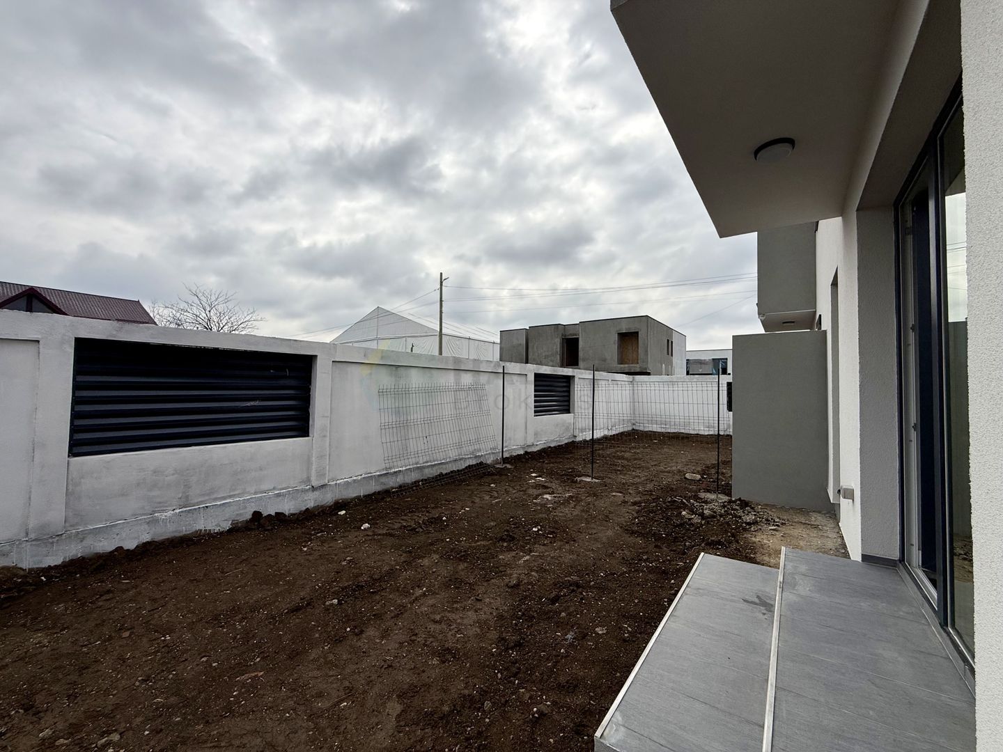 Vilă de închiriat în Tunari – 4 camere | curte proprie | disponibilă imediat - Poză 28