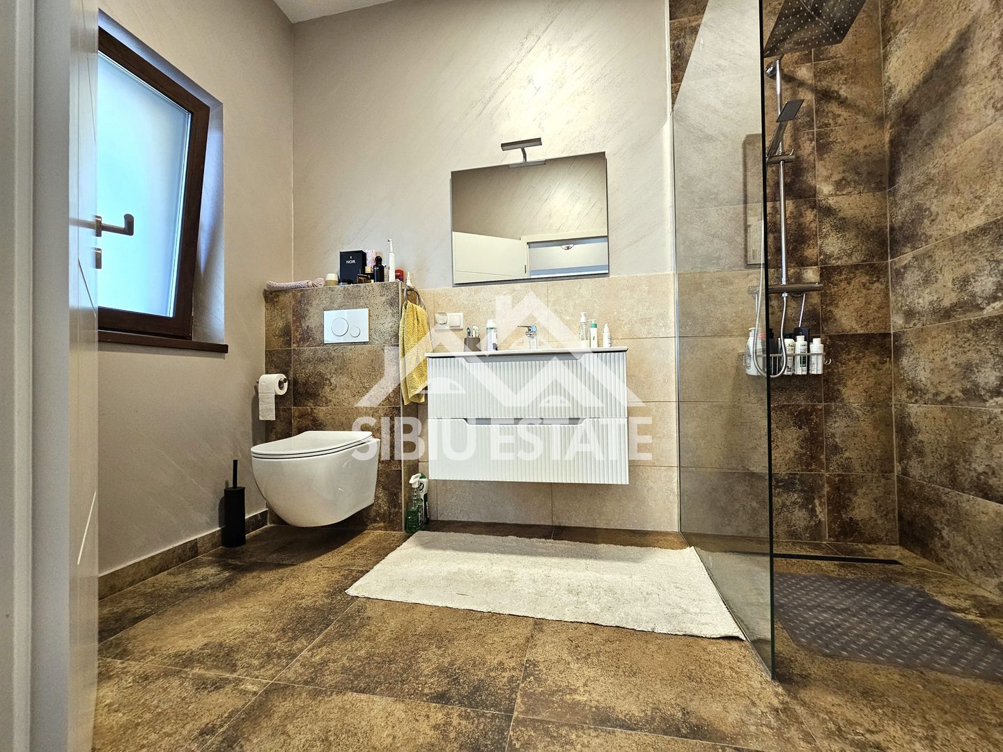 Casa Sibiu Cisnadioara, casa cu garaj, 5 camere, 3 bai - Poză 9