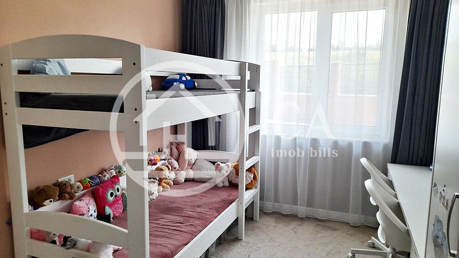 Casă de vânzare cu 5 camere în zona de Dealuri, Oradea - Poză 8