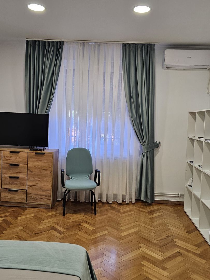 Apartament 2 dormitoare, Iuliu Maniu. 480 E/lună. Comision 0 - Poză 3