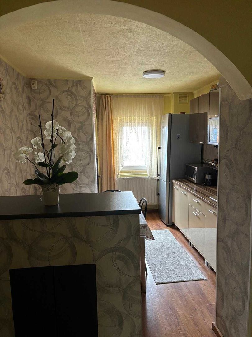 Soarelui | 4 Camere | 2 Bai | Boxa | Centrala proprie - Poză 8