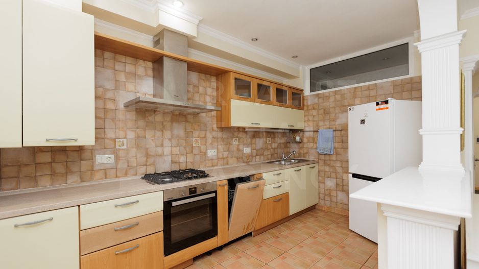 Chirie, apartament, 3 camere, str. 31 August 1989, Centru - Poză 7