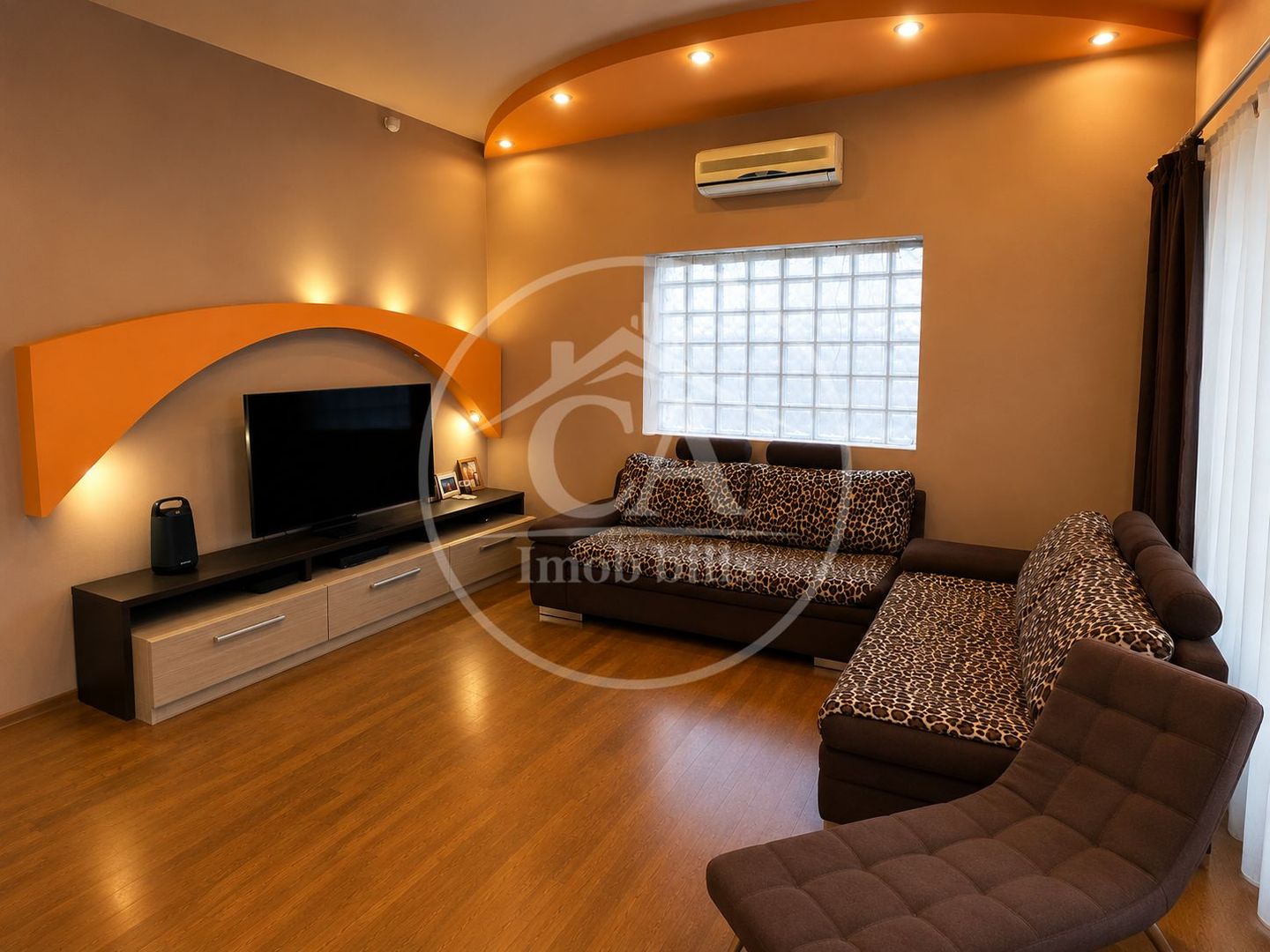 Casa S+P+E cu 5 camere de vânzare în zona Rogerius, Oradea - Poză 1