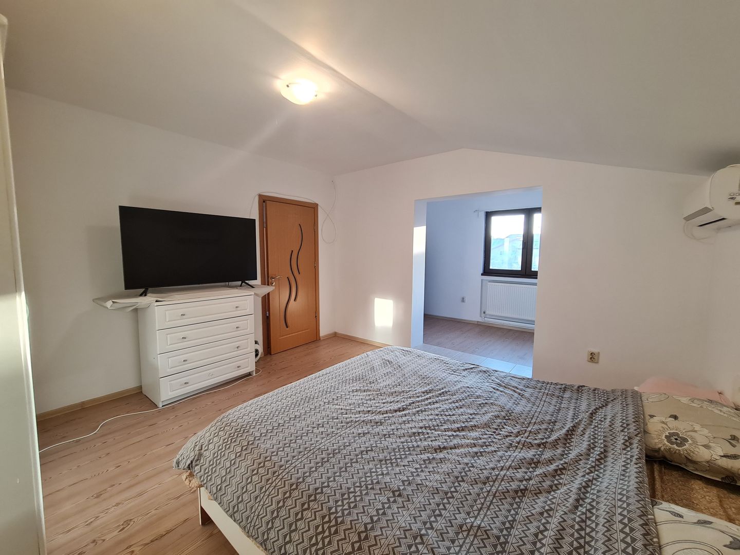 Casa individuala | 5 camere | teren 500 mp | Pipera - Poză 8