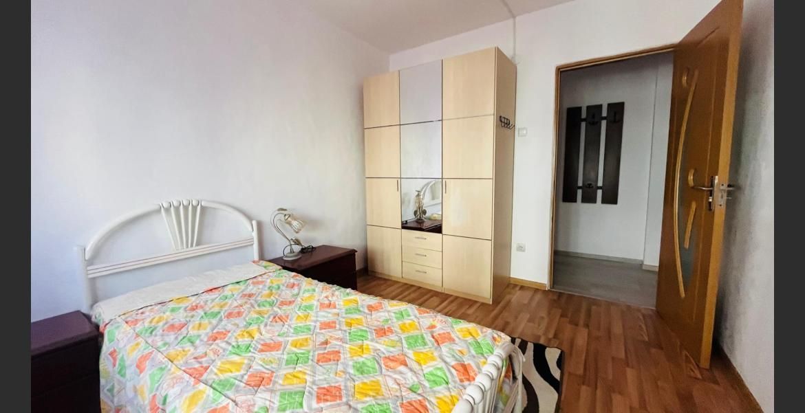 APARTAMENT DE INCHIRIAT IN ALEEA PARC, LA 300EURO - Poză 3