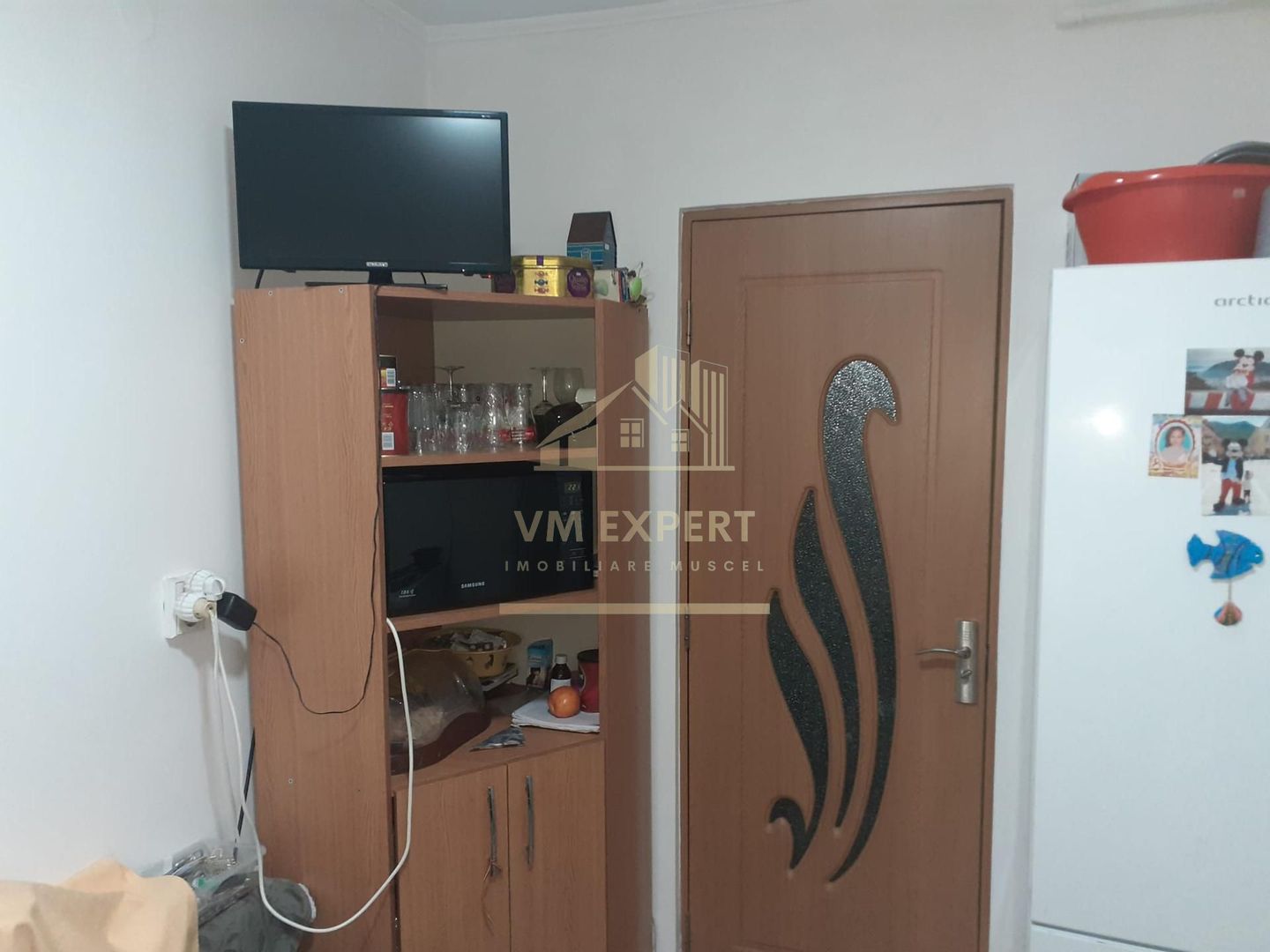 APARTAMENT 2 CAMERE,CF. 1, SEMIDECOMANDAT, ET. 4, CAMPULUNG-ROTUNDA - Poză 4