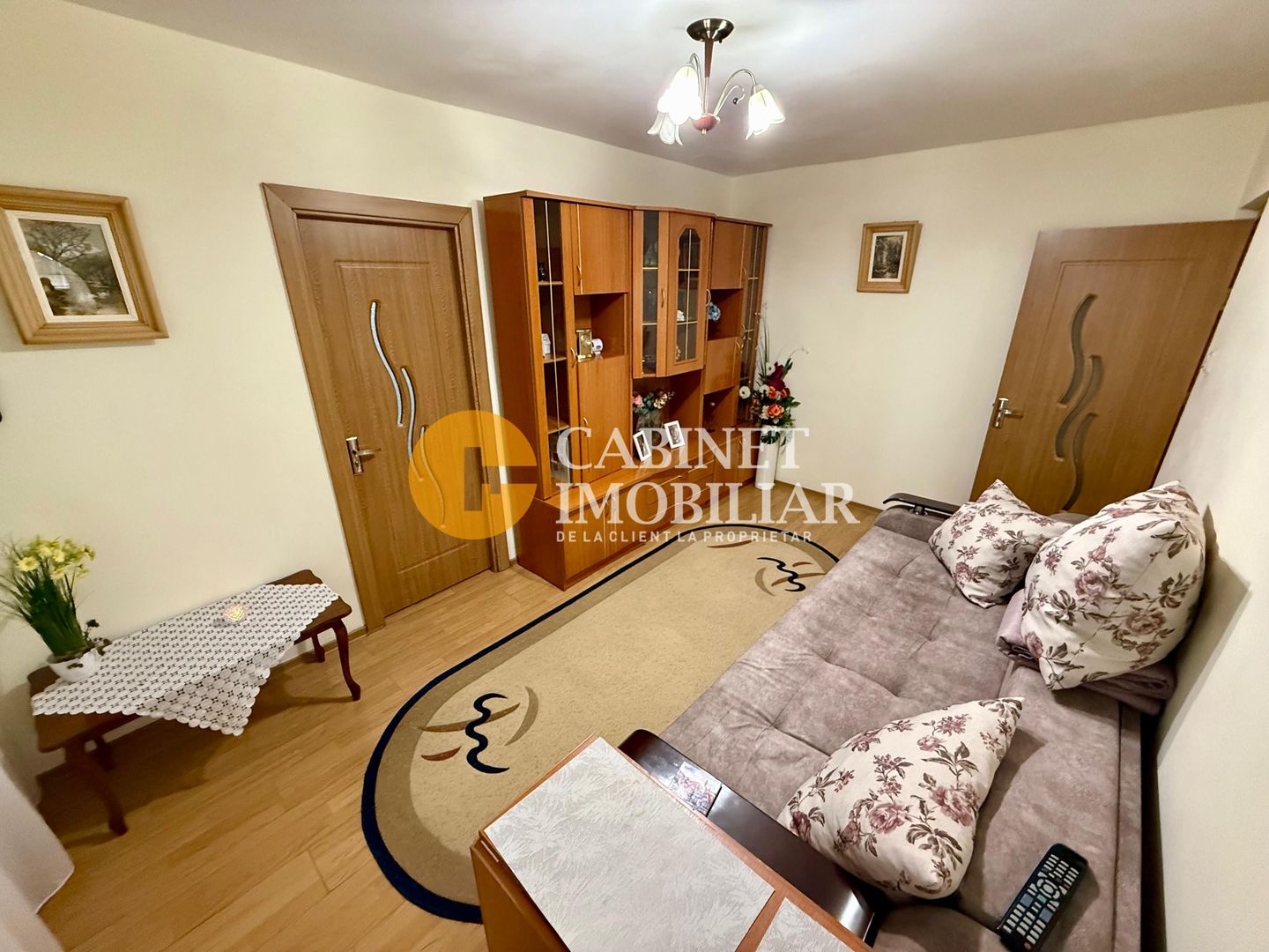 Apartament cu 2 camere -  Zona Alexandru cel Bun - Poză 2