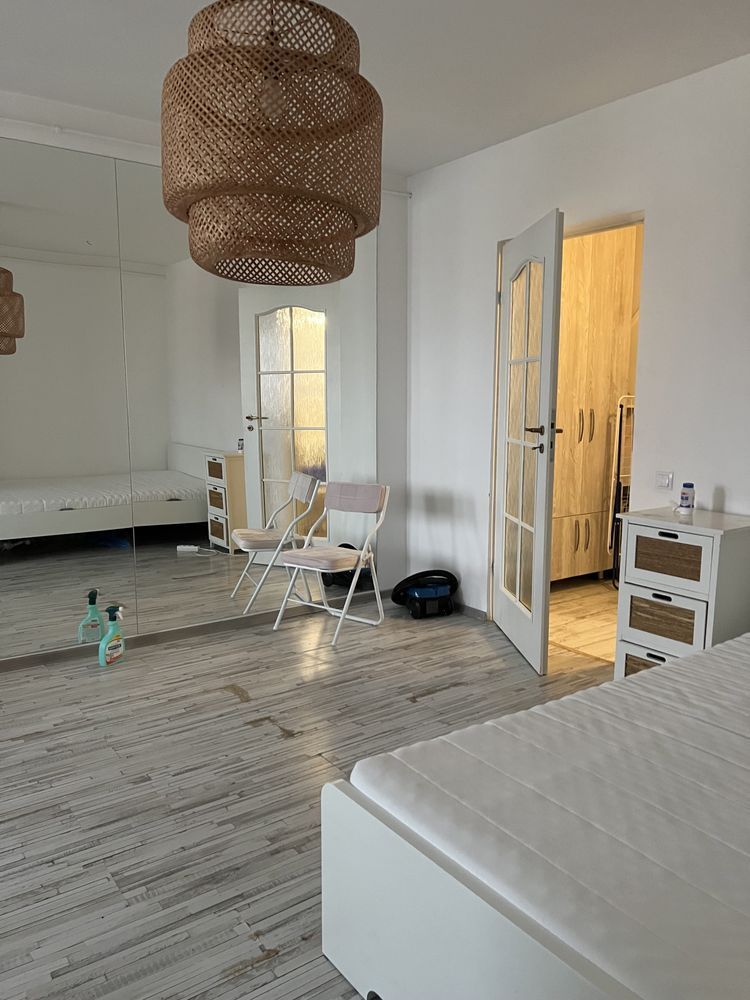 Garsoniera Dristor langa statia de metrou - Poză 1