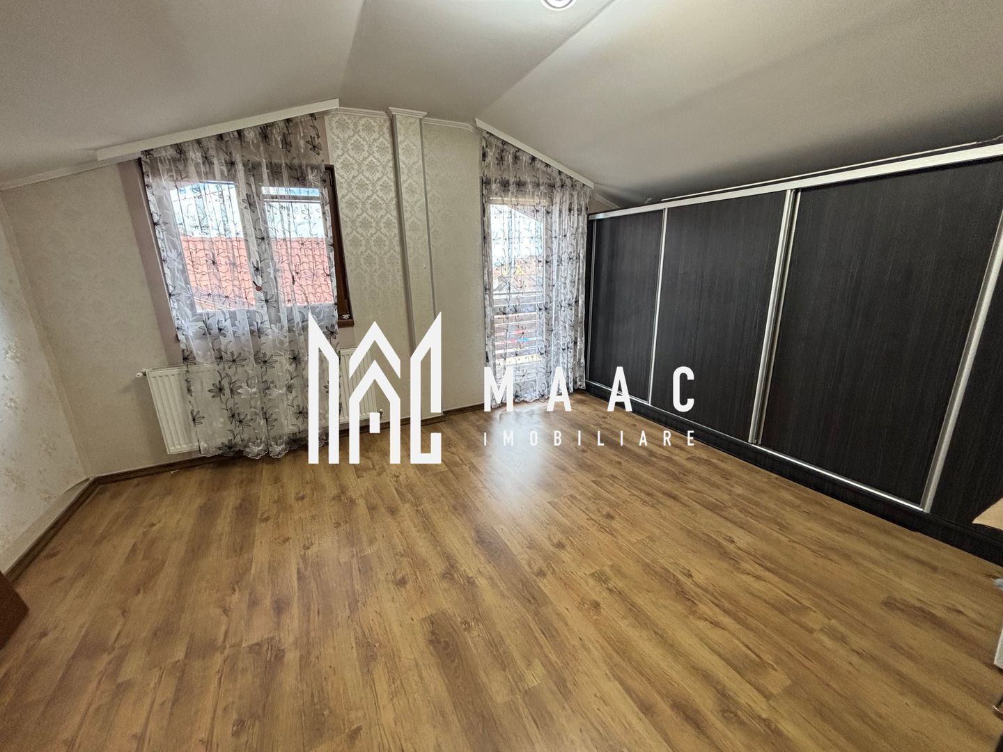 Casă 5 camere | 220 mpu | Cartierul Arhitectilor-Sibiu - Poză 8