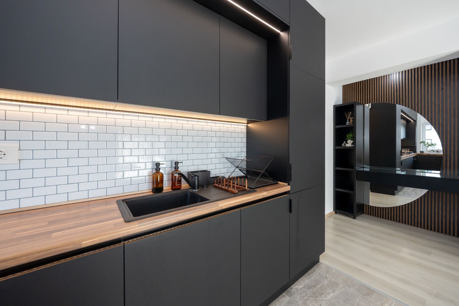 Apartament Alphaville cu vedere superba spre Tampa - Poză 4