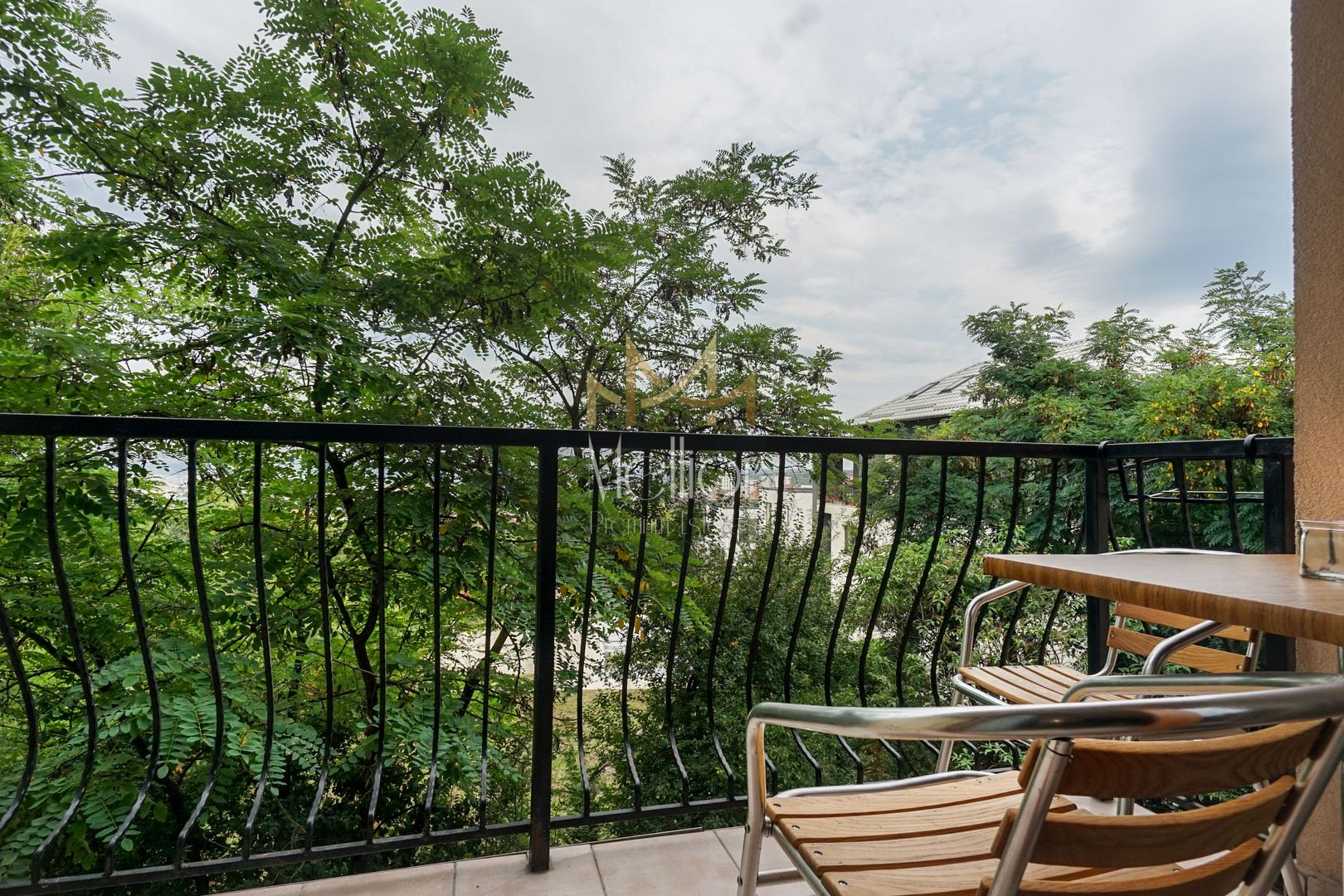 Ap spatios 4 camere, garaj, Andrei Muresanu, zona strazii Trifoiului - Poză 34