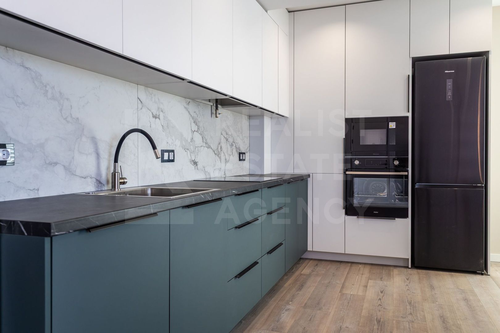 Chirie, apartament, 2 camere, strada Calea Ieşilor, Sculeni - Poză 3