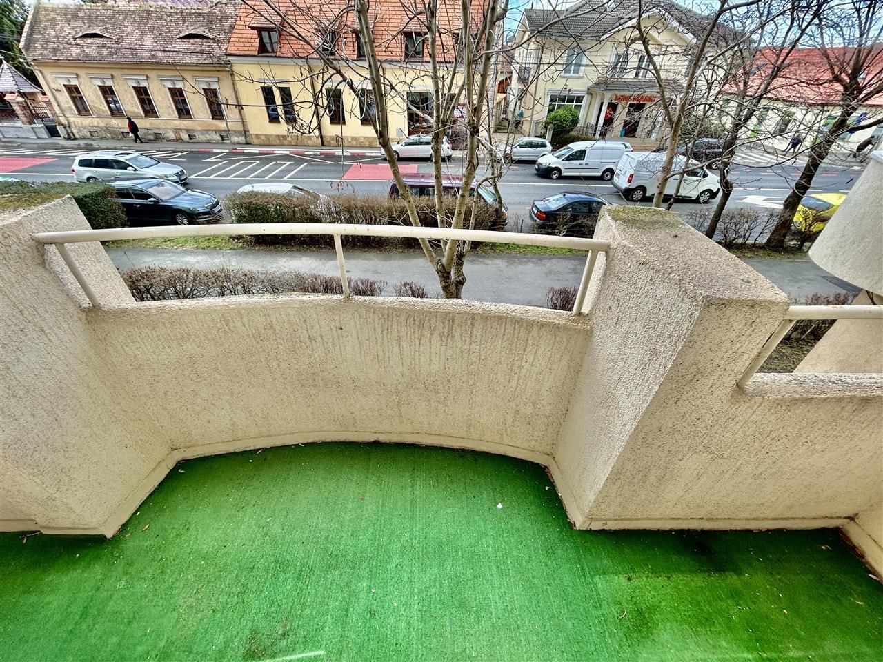 Apartament de închiriat în Sibiu – 3 camere, decomandat, 2 băi, 80 mp - Poză 20