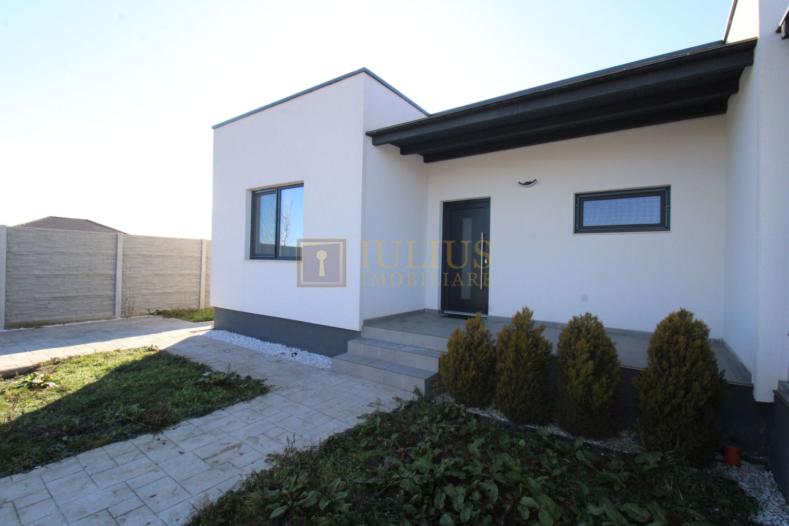 Duplex, Mosnita Noua, 3 camere, zona linistita. - Poză 1