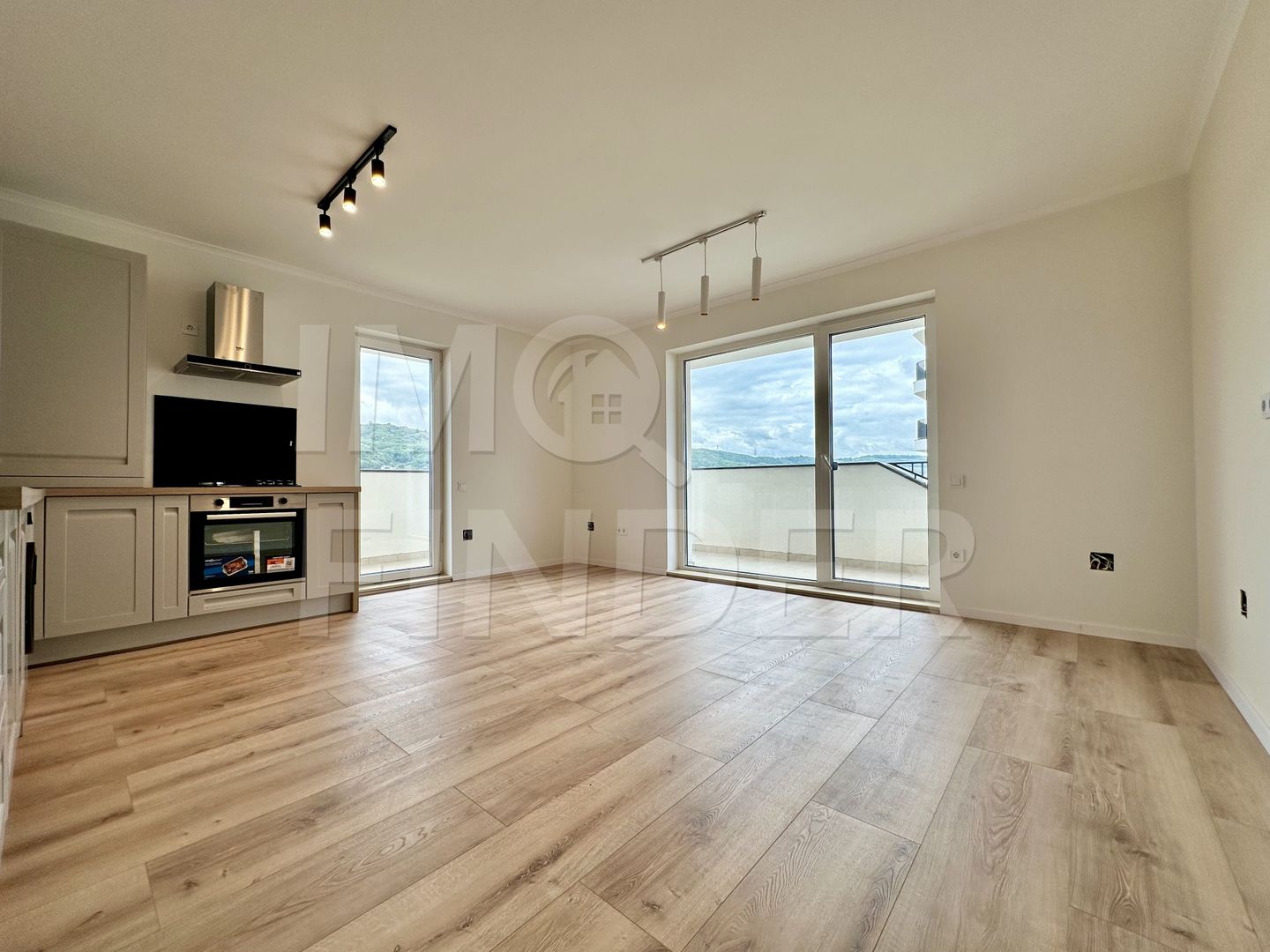 FĂRĂ COMISION- 3 camere, imobil PREMIUM, bucatarie mobilata si utilata - Poză 3