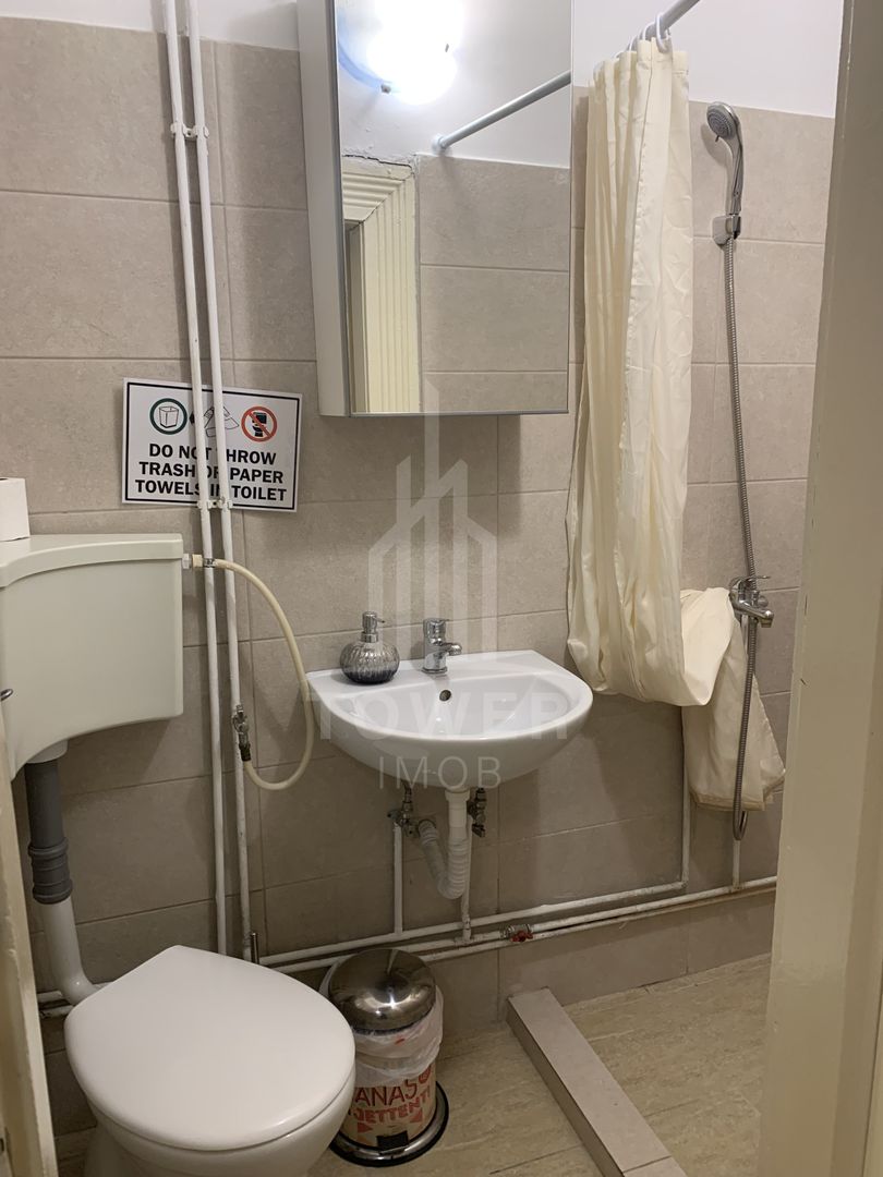 Casa single, cu 3 apartamente si garsoniera , regim hotelier-zona ultracentrala - Poză 3